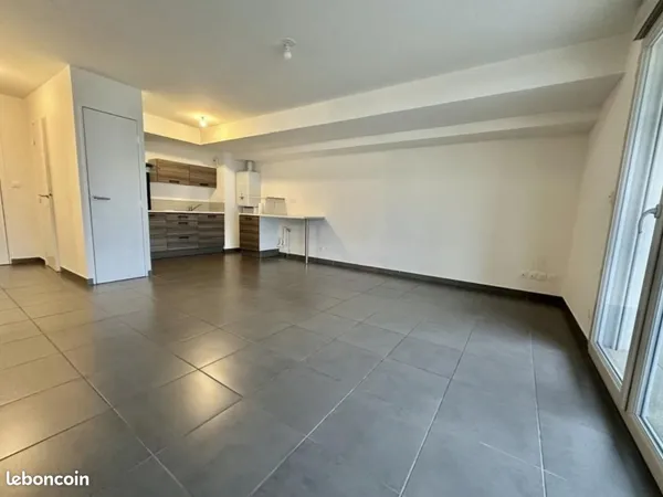 Appartement 1 pièce 62 m² 