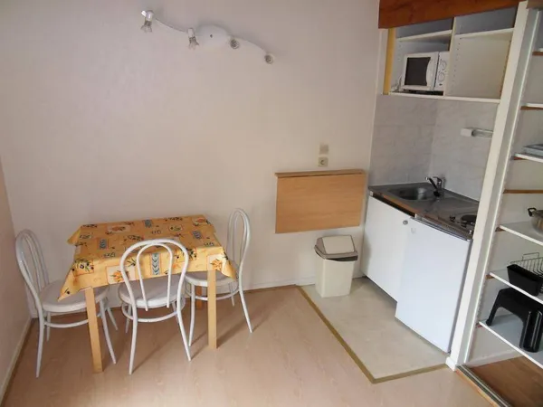 Studio 1 pièce 25 m² 