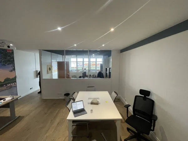 Bureaux 73 m² 