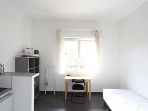 Studio 1 pièce 15 m² 
