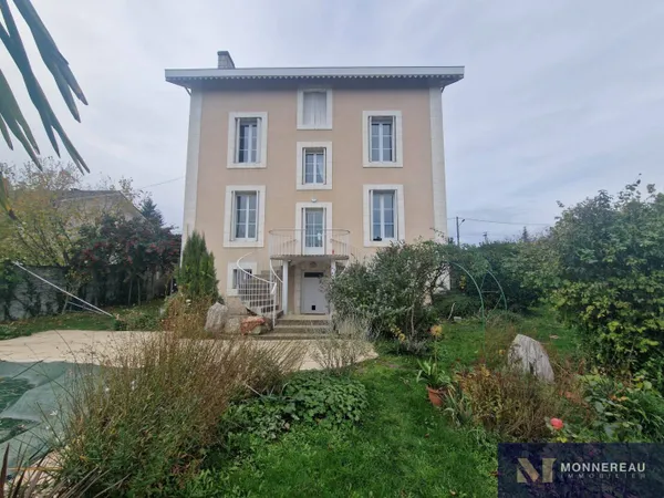 Maison 7 pièces 176 m² 