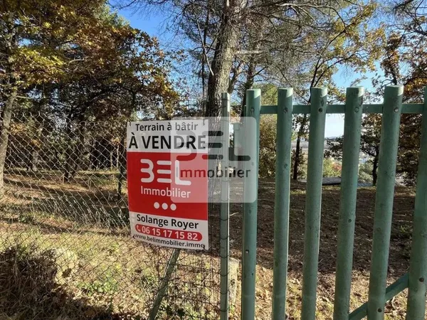 Terrain en individuel 1650 m² 
