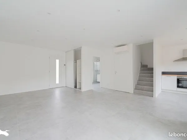 Villa 4 pièces 95 m² 