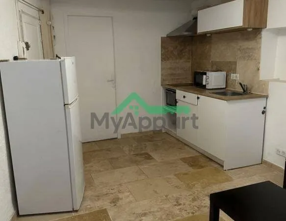 Studio 1 pièce 35 m² 