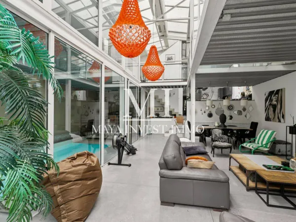 Maison 9 pièces 255 m² 