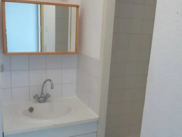 Studio 1 pièce 25 m² 