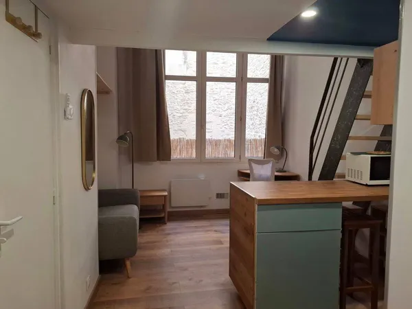 Appartement 1 pièce 15 m² 