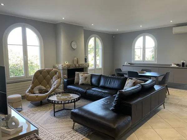 Villa d'Exception de Plain-Pied avec Jardin au Cap Martin 