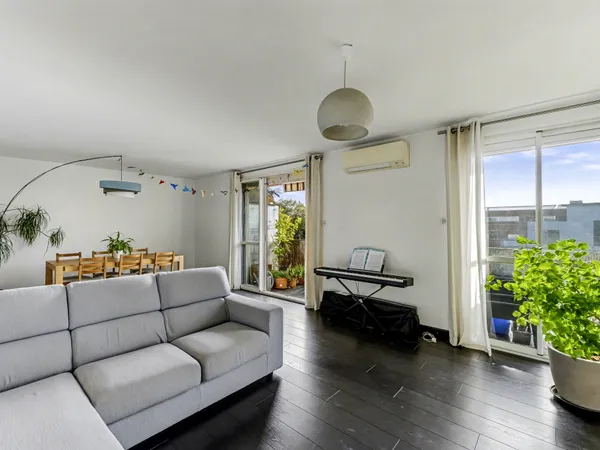 APPARTEMENT MEUBLE : Impasse Jean Pierre Blanchard 