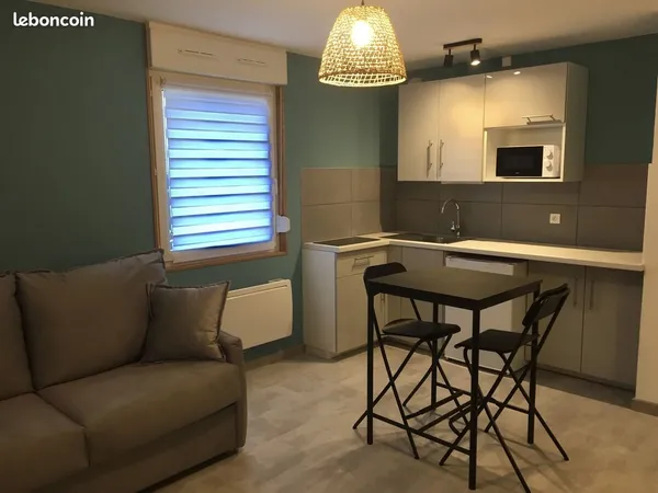 Studio 1 pièce 23 m² 