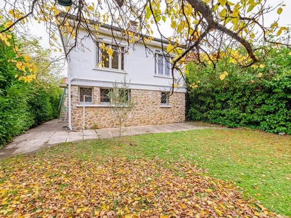Créteil (94000) - Maison avec jardin et terrasse 