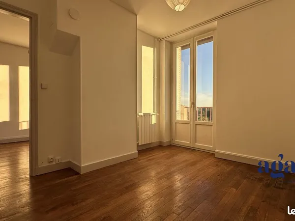 Appartement 4 pièces 49 m² 