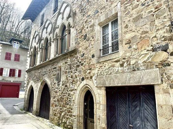 Maison 10 pièces 216 m² 