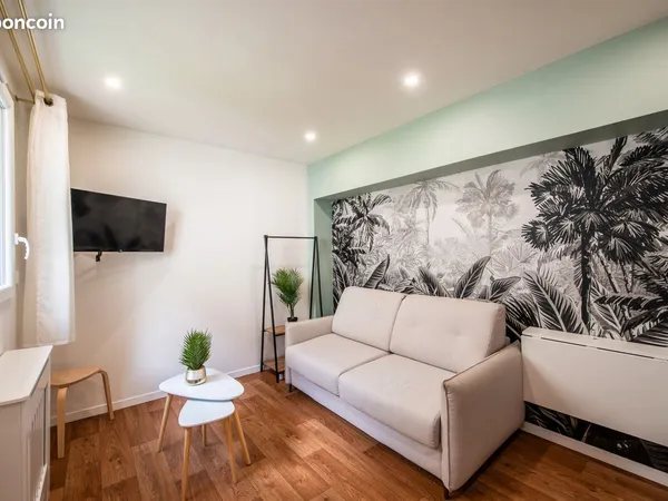 Studio meublé 14,5 m² - Bail mobilité 1 à 10 mois - Centre Cambrai 