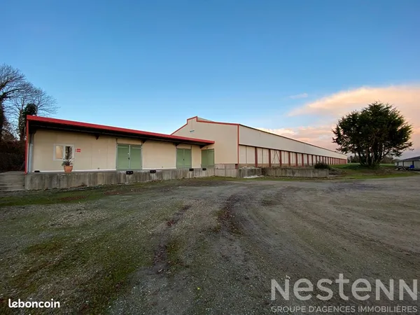 Local 2000 m² GUENIN 
