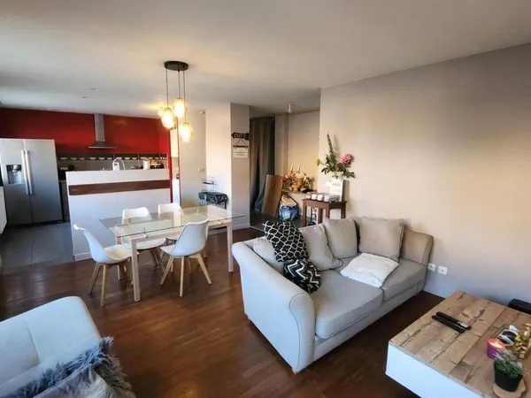 Appartement 3 pièces 82 m² 