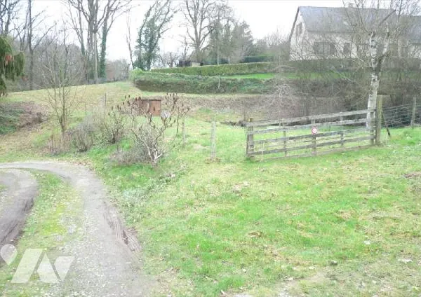 Terrain 2451 m² 
