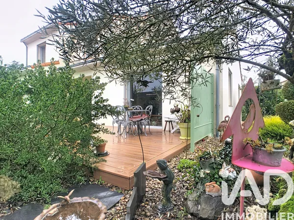 Maison 8 pièces 166 m² 