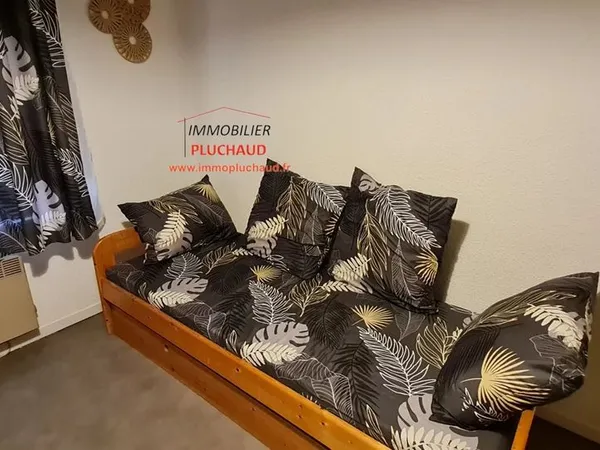 Studio 1 pièce 18 m² 