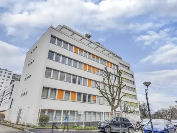 85 m² à 3 minutes du rer B 