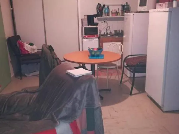 Studio 1 pièce 28 m² 