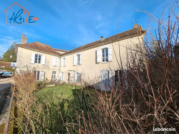 Maison 9 pièces 238 m² 