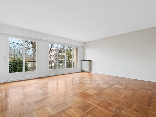CENTRE de Saint-Germain -en Laye, au calme, appartement FAMILIAL de 131m² 