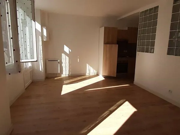 Studio 1 pièce 23 m² 