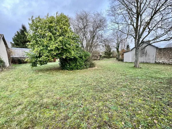 Terrain constructible 1070 m² 