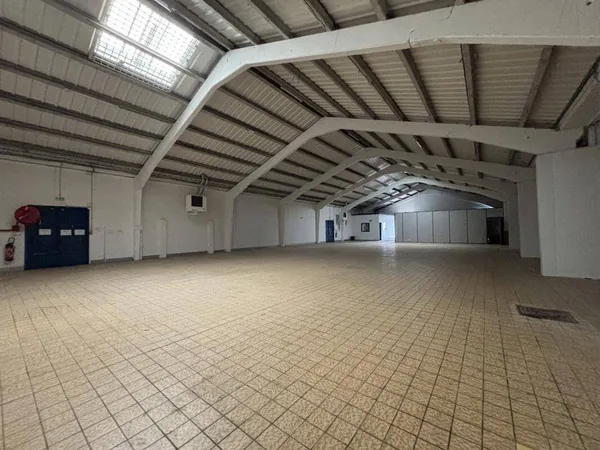 Boutique 1 pièce 695 m² 