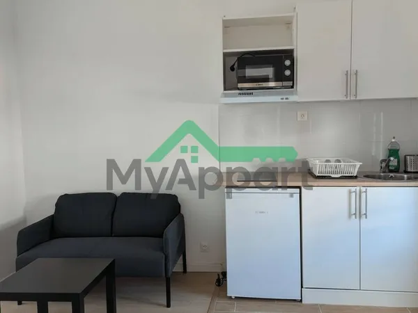 Studio 1 pièce 28 m² 