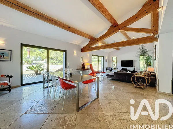 Maison 5 pièces 181 m² 