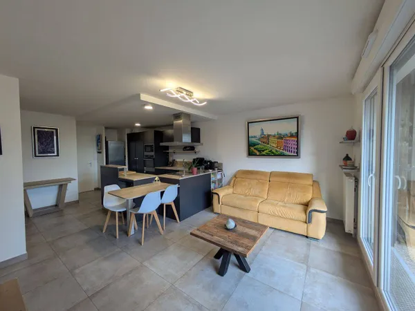 Appartement 4 pièces 76 m² 