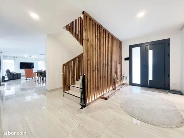 Villa 7 pièces 200 m² 