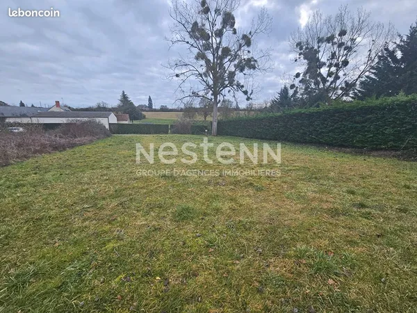 Terrain 961 m² BAUGE EN ANJOU 