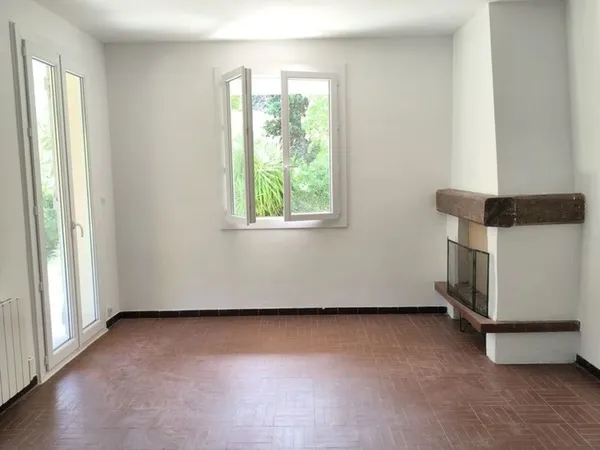 Maison de plain pieds avec terrain 