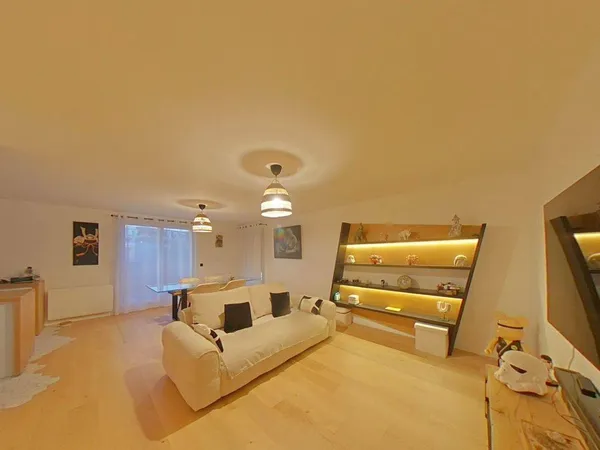 Appartement 3 pièces 81 m² 