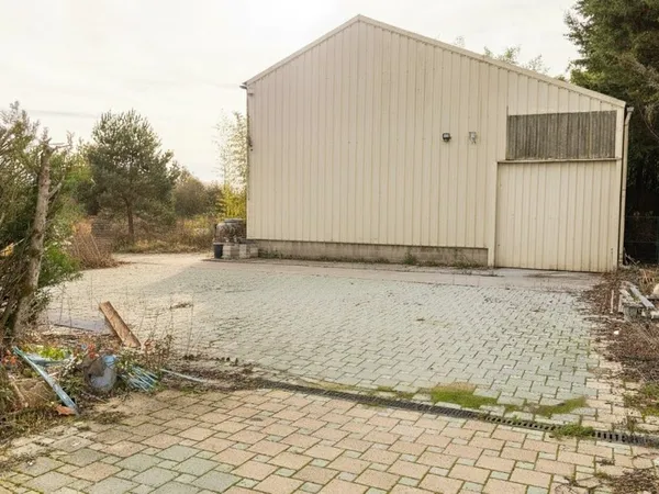 À vendre - Entrepôt à Saint-Martin-d'Abbat 