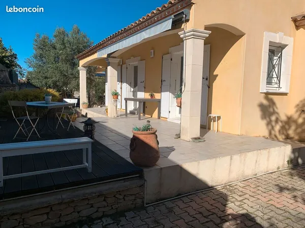 Maison plain-pied de 109 m² sur terrain piscinable de 500M2 à Uchaud (30) 
