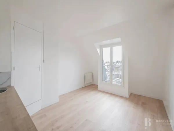 Appartement 1 pièce 14 m² 