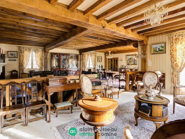 Maison de plain-pied 9 pièces 350 m² 