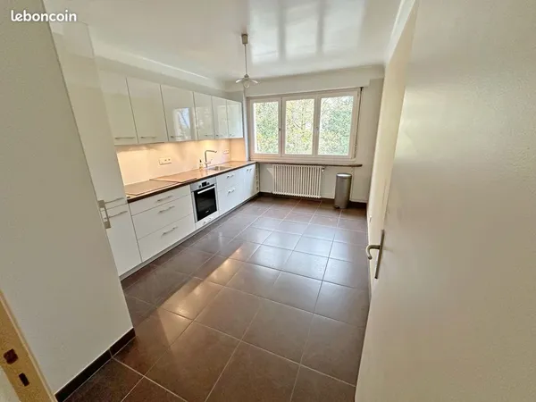 Appartement T4 120m² avec Parking, Quartier Boudonville - Scarponne - Libération 