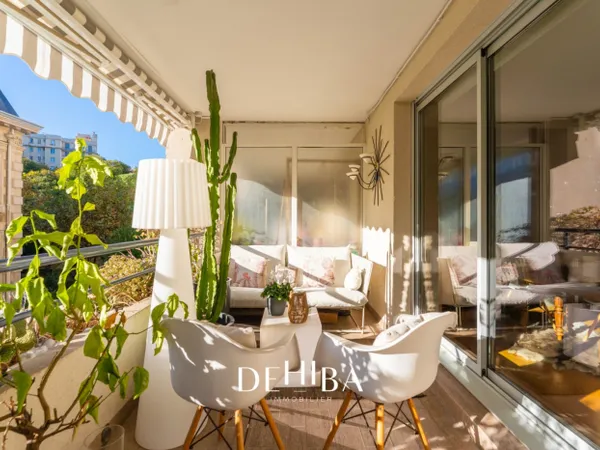 SUPERBE APPARTEMENT T4 TRAVERSANT DE 80M2 AVEC TERRASSE - SECTEU 