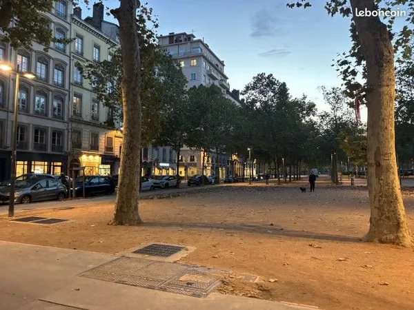 Commerce beauté/coiffure 45 m² 