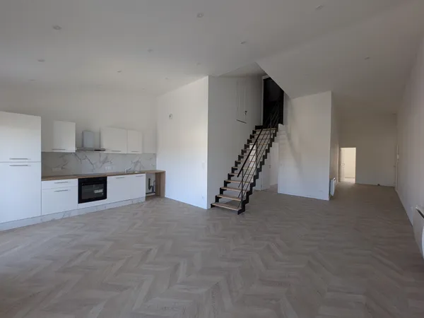 Bel appartement de 5 pièces dans le centre de Pignan 