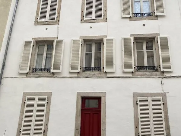 Studio 1 pièce 28 m² 