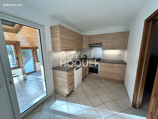 Maison 10 pièces 195 m² 