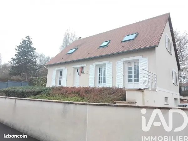 Maison 8 pièces 140 m² 