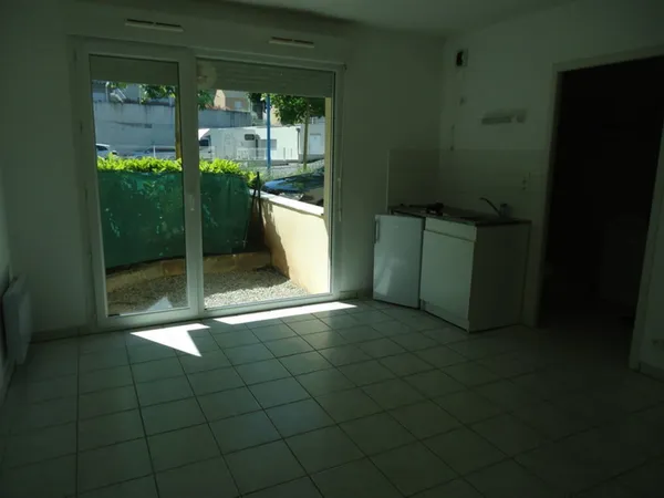 LOCATION STUDIO ONET LE CHATEAU SANS FRAIS D'AGENCE 