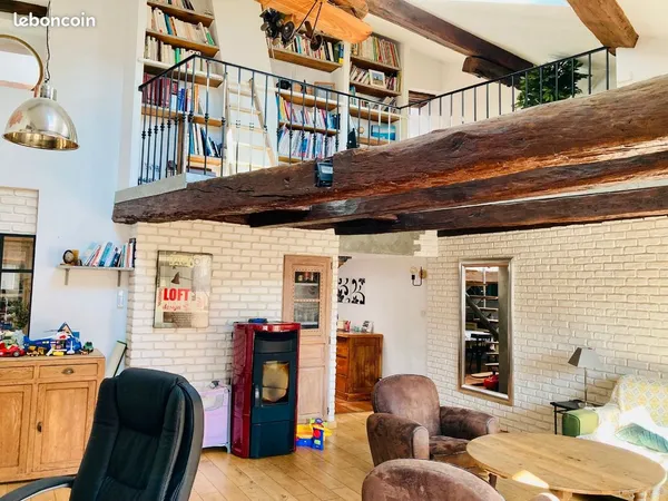 Vente maison de charme au centre de Mirecourt 